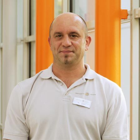 Kenneth Hartl;Mikrotherapie, Facharzt für Orthopädie und Unfallchirurgie Kenneth Hartl;Mikrotherapie, Facharzt für Orthopädie und Unfallchirurgie