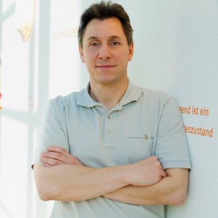 Dr. med. Torsten Thiele; Orthopädie, Sportmedizin, Chirotherapie, Physikalische Therapie, Verbandsarzt des DFB Dr. med. Torsten Thiele; Orthopädie, Sportmedizin, Chirotherapie, Physikalische Therapie, Verbandsarzt des DFB